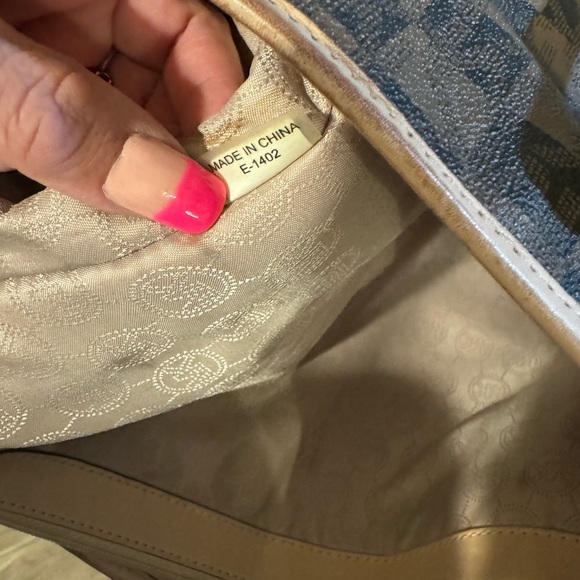 Michael Kors Checkered Signature Tote *LIMITED EDITION* - Picture 6 of 7